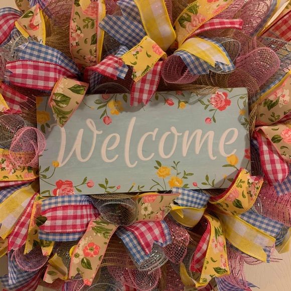 Homemade Spring Welcome Wreath - Picture 5 of 5